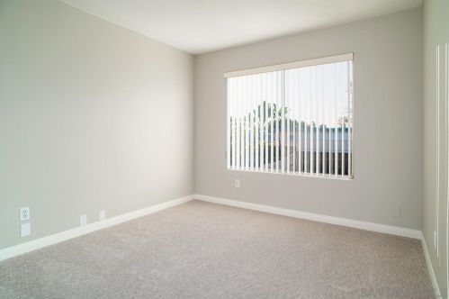 6470 Edmonton Ave, San Diego CA 92122-2519 exterior