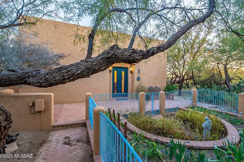 12460 Mesquite Trl, Tucson, AZ 85747-9313