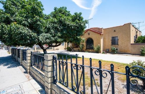 8414 Norwalk Blvd, Whittier CA 90606-3310 exterior