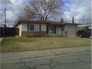 5922 67th St, Sacramento, CA 95824-2037