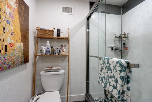 2088 Trafalgar Ave, Hayward CA  94545-3062 exterior