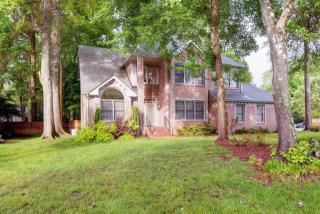100 Carnoustie Ct, Yorktown, VA 23693-5517