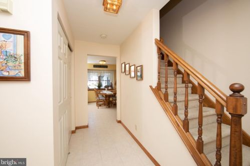 110 Taunton Ave, Berlin Boro, NJ 08009-1444