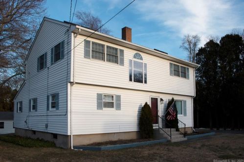 20 Attawan Rd, Niantic, CT