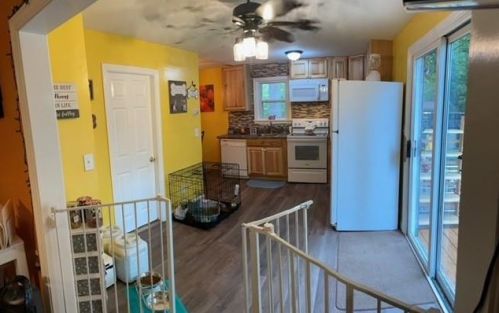 2 Ridge Ave, Coventry RI  02816-5922 exterior