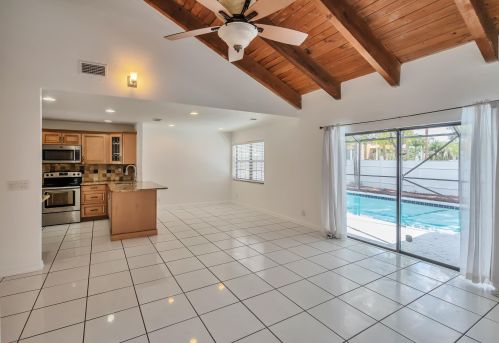 9720 Carousel Cir, Boca Raton, FL 33434-3929