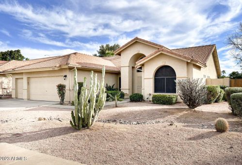 5853 Jasmine St, Mesa, AZ 85205-3509