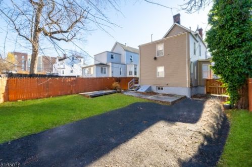 236 William St, East Orange NJ  07017-4324 exterior