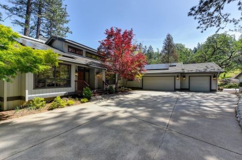 18065 Alexandra Way, Grass Valley CA  95949-7356 exterior