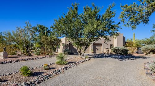 2560 La Cresta Rd, Tucson, AZ 85742-9539