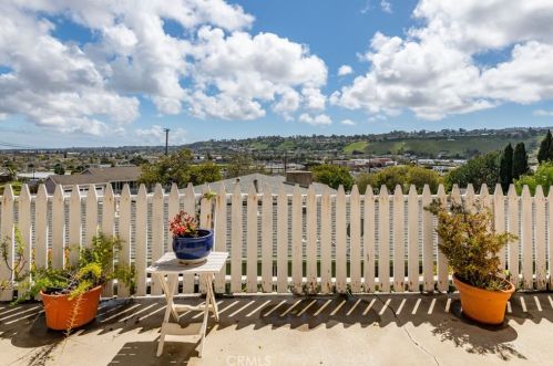 4808 Vanderhill Rd, Torrance CA  90505-4340 exterior