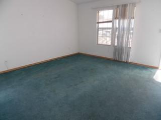 6204 Sangara St, Bakersfield, CA 93307-7012