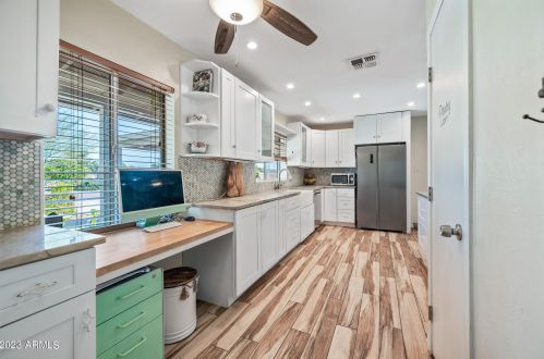 4150 18 Ave, Phoenix AZ 85015-3840 exterior