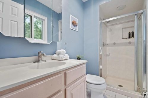 5 Highview Ter, Somers Town NY  10589-2800 exterior