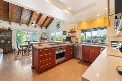 11712 Walnut Rd, Lakeside CA  92040-5625 exterior