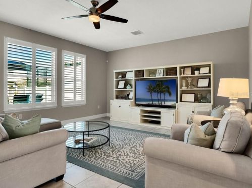 8148 Chilton Dr, Orlando FL 32836 exterior