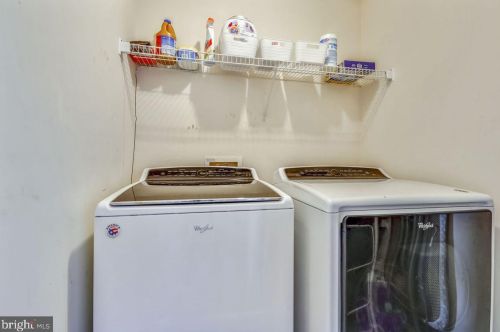 6102 Popes Creek Pl, Haymarket VA  20169-5421 exterior