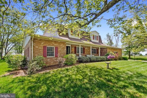240 Knoxlyn Rd, Gettysburg, PA 17325-7457