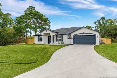 1701 Cadima St, Fort Pierce, FL 34987-2213