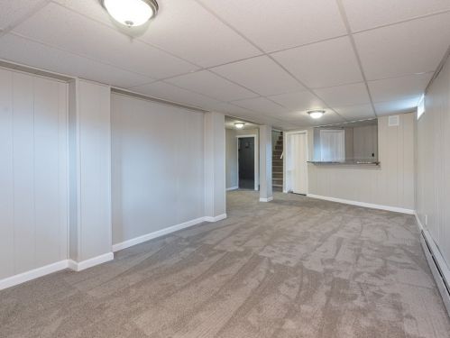 109 Bretton Rd, Springfield MA  01119-2805 exterior