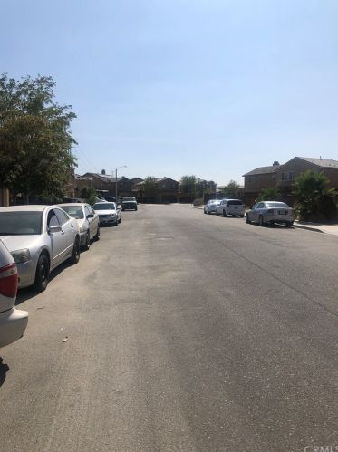 15077 Bluffside Ln, Victorville, CA 92394-9525