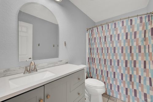 206 Donegal Ct, Vacaville CA  95688-9217 exterior