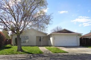625 Parviz Ln, Modesto CA  95351-2549 exterior