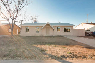 5812 63rd Ave, Glendale, AZ 85301-5742
