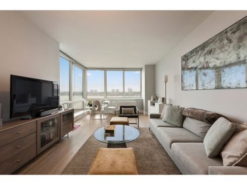 120 Riverside Blvd, New York NY  10069-0501 exterior