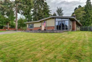 7010 17th St, Tacoma, WA 98406-1906
