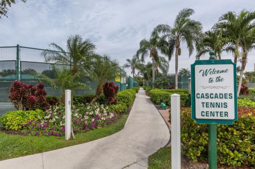 7181 Foxworth Ct, Boynton Beach FL  33437-6455 exterior