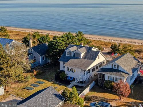 425 Bay Ave, Slaughter Beach DE  19963-4913 exterior