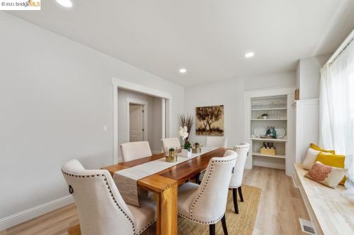 319 Foothill Blvd, Oakland CA  94606-2322 exterior