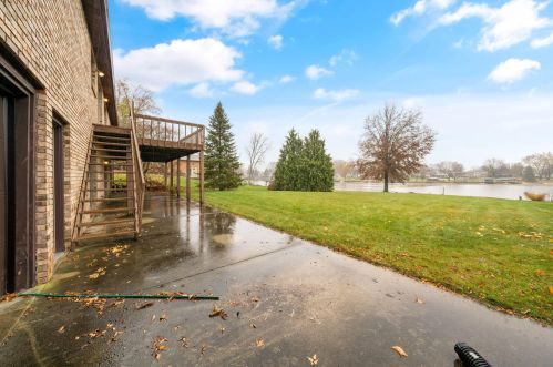 2375 Chickasaw Dr, London OH  43140-9014 exterior