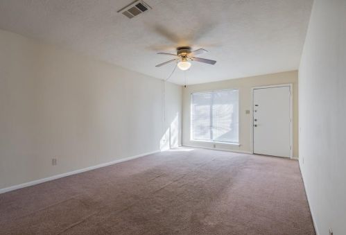 928 Cable St, Conroe TX  77301-2211 exterior