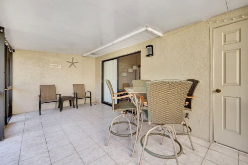 1641 Xing Cir, Palm City FL  34990-2460 exterior