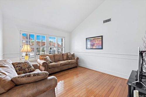 9 Pima Ct, Trabuco Canyon, CA 92688-1825