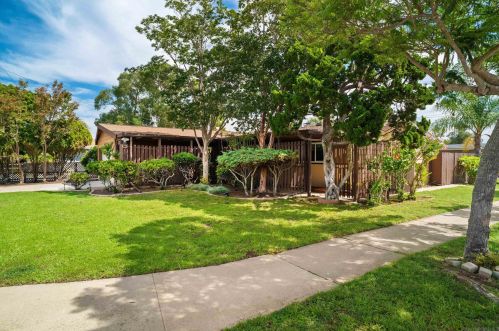 4551 Mount La Platta Pl, San Diego CA 92117-3045 exterior