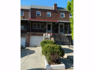 2025 Watson Ave, Bronx NY  10472-5401 exterior