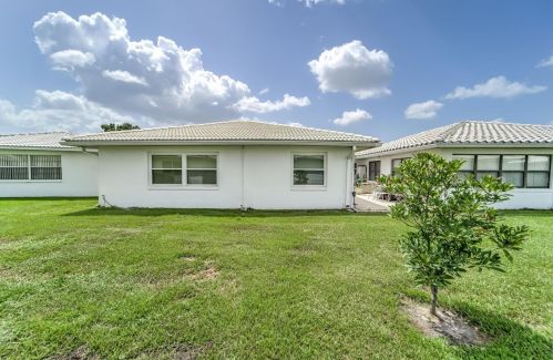 3570 Milano Ave, Lakeland FL  33803-2384 exterior