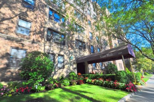 127 Garth Rd, Scarsdale, NY 10583-3754