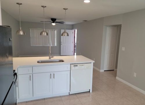 781 Squirrel Ct, Kissimmee FL  34759-4312 exterior