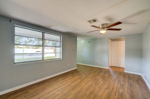 7028 Cedarcrest Rd, New Port Richey, FL 34653-2425