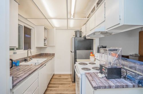 7100 Cerritos Ave, Stanton CA  90680-2003 exterior