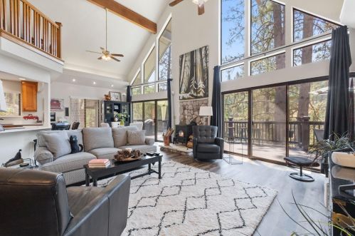 20851 Mckinley Way, Groveland, CA 95321-9564