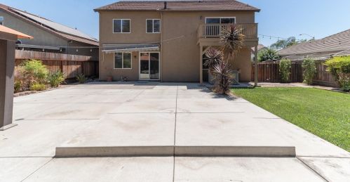 4533 Visions Dr, Turlock CA  95382-8332 exterior