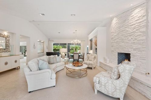 809 Buttonbush Ln, Naples, FL 34108-3428