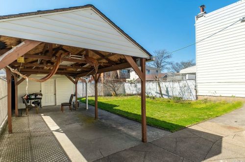 135-48 127th St, Jamaica, NY 11420-2826