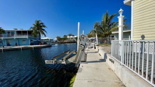 1136 Gulfstream Ln, Key Largo FL  33037-2808 exterior