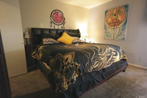 9325 Marina Pacifica Dr, Long Beach CA 90803-7004 exterior